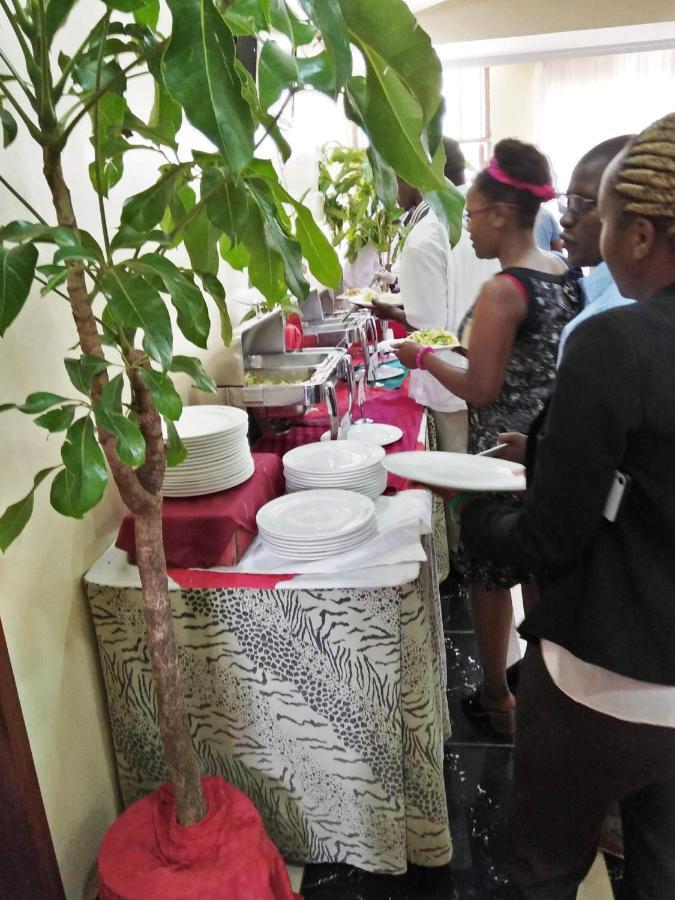 Bomen Hotel Isiolo Eksteriør billede